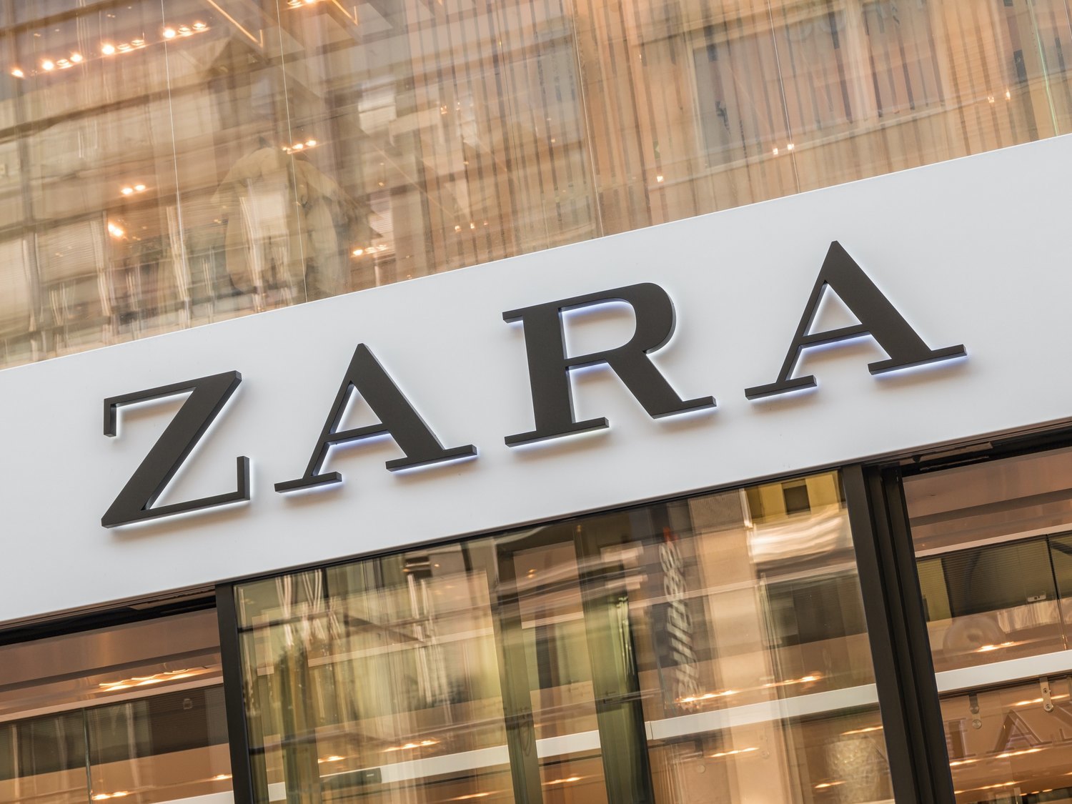 Zara cierra esta emblemática tienda de siete plantas situada en pleno centro de Madrid