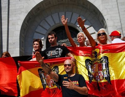 España, siglo XXI: Una veintena de iglesias celebran misas franquistas por el 20-N