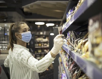 Alerta alimentaria: Sanidad retira de la venta estas bebidas y postres del supermercado