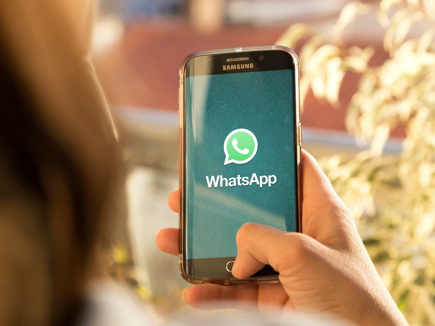 El truco de WhatsApp para hacer una simple captura a un chat completo