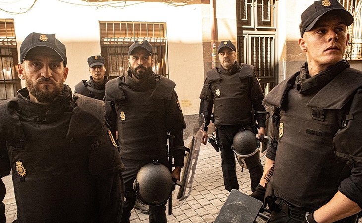 Raúl Arévalo y Patrick Criado en 'Antidisturbios'