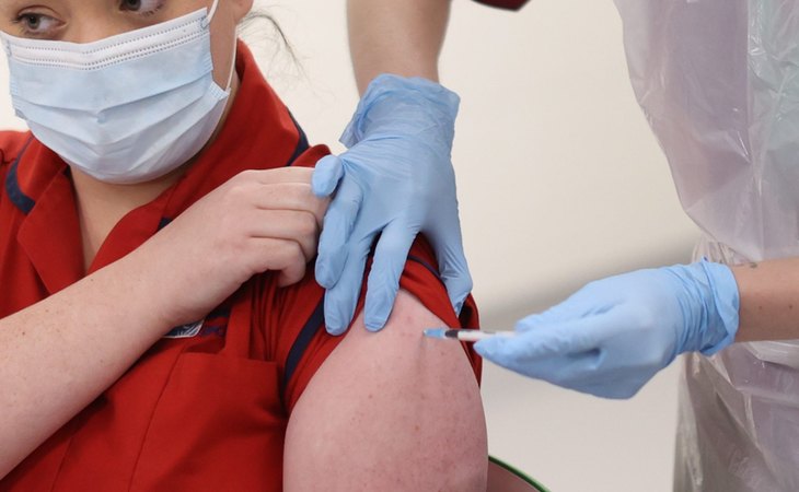 La vacunación contra el coronavirus ya ha empezado en algunos países