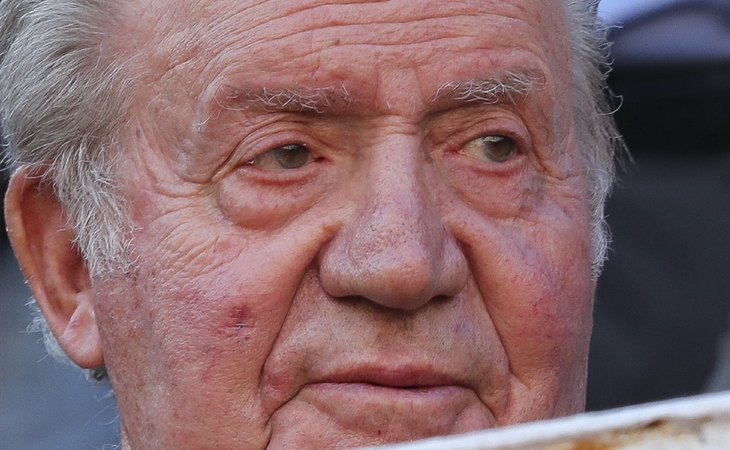 El rey Juan Carlos no regresará a España por Navidad