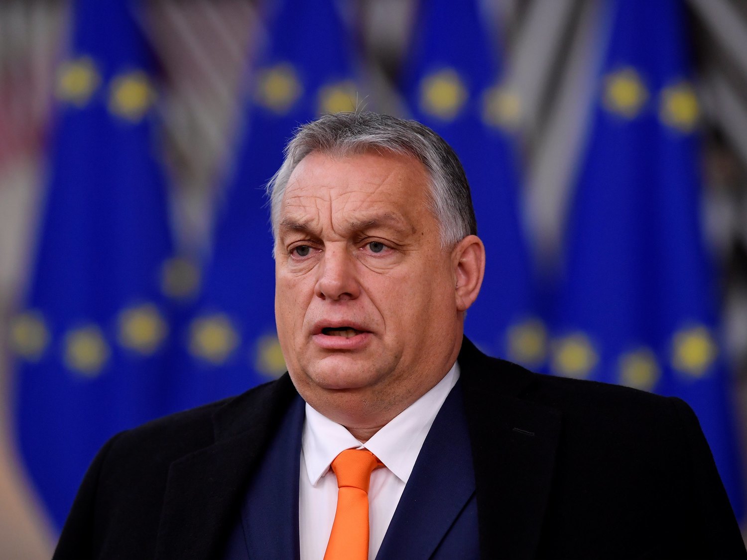 Hungría prohíbe la adopción a parejas homosexuales mientras la UE mira hacia otro lado