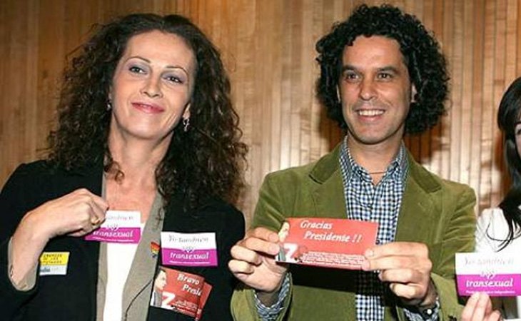 Carla Antonelli y Pedro Cerolo celebraban la aprobación de la ley de 2007