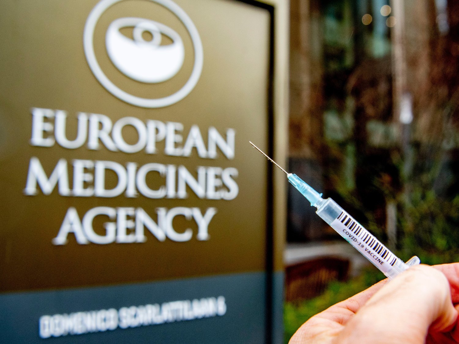 La Agencia Europea del Medicamento da luz verde a la vacuna de Pfizer - BioNTech contra la Covid-19