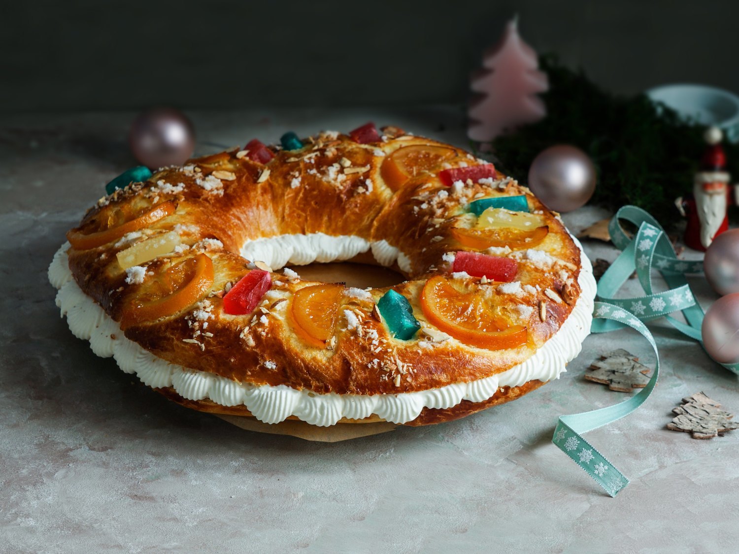 Los 4 mejores roscones de Reyes con nata del supermercado en 2020, según un estudio de la OCU