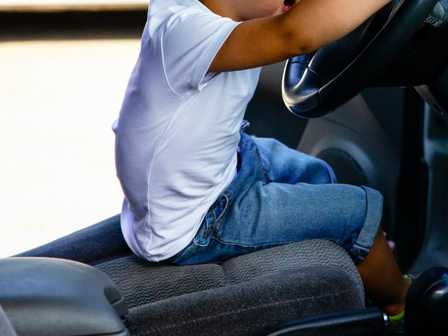 Interceptan un coche conducido por un niño de 9 años en Sitges con su madre de copiloto