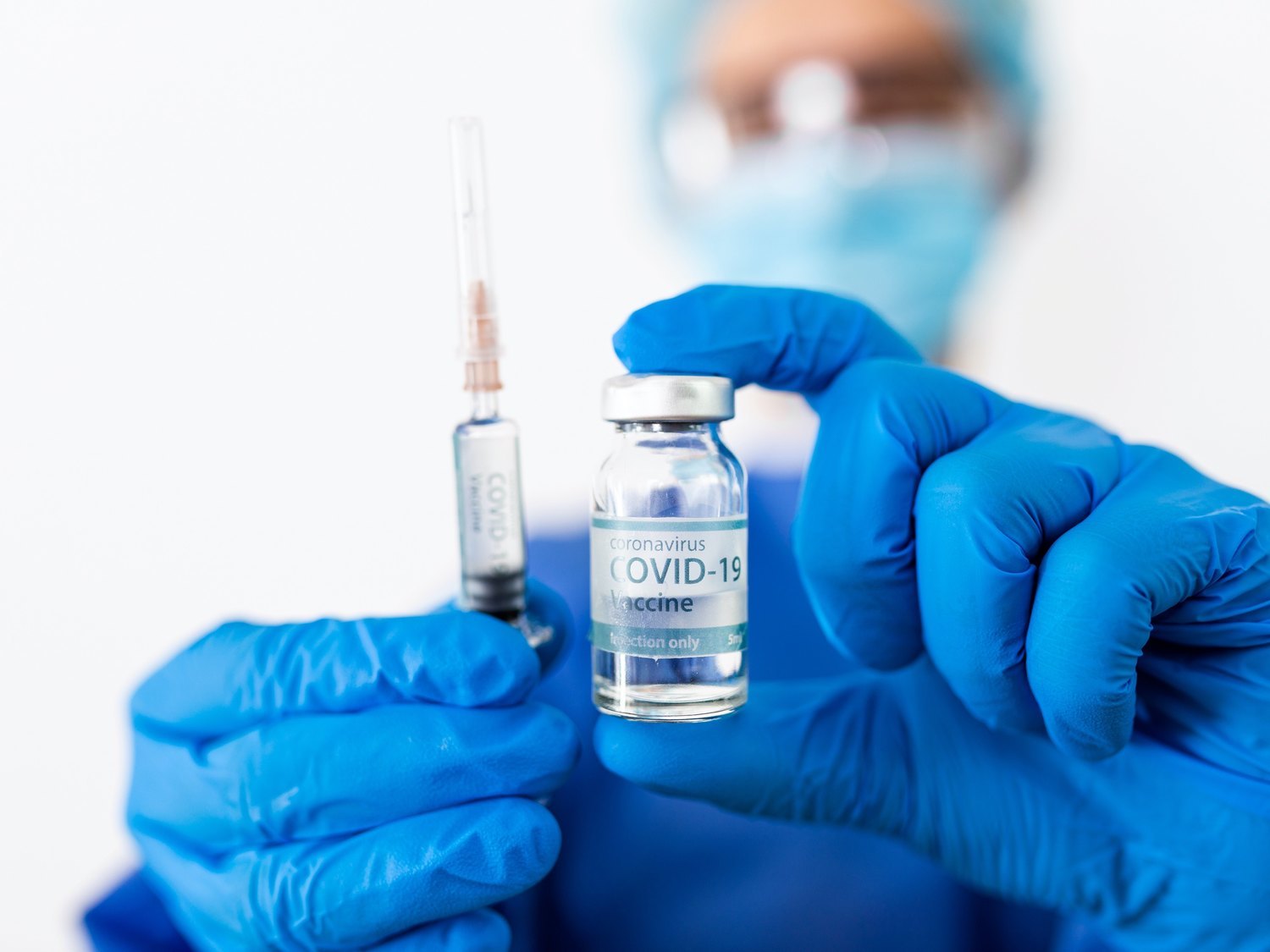Una enfermera española revela todos los efectos secundarios de la vacuna del Covid en su organismo