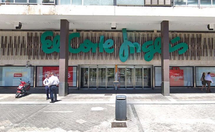 El Corte Inglés de Arapiles ya ha cerrado sus puertas y será reconvertido en un Outlet de la firma