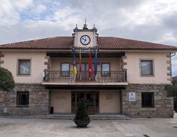 VOX trata de censurar un artículo de un donante de plasma contra la Covid por referirse a su marido como "marido"