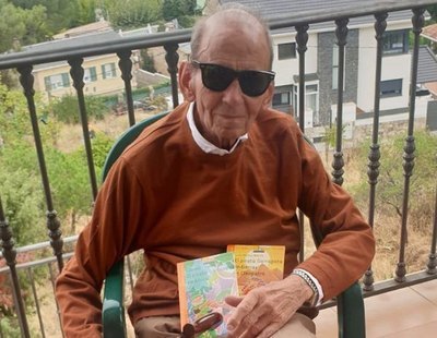 El autor de 'Fray Perico y su borrico', de 91 años, emociona con su mensaje tras recibir la vacuna