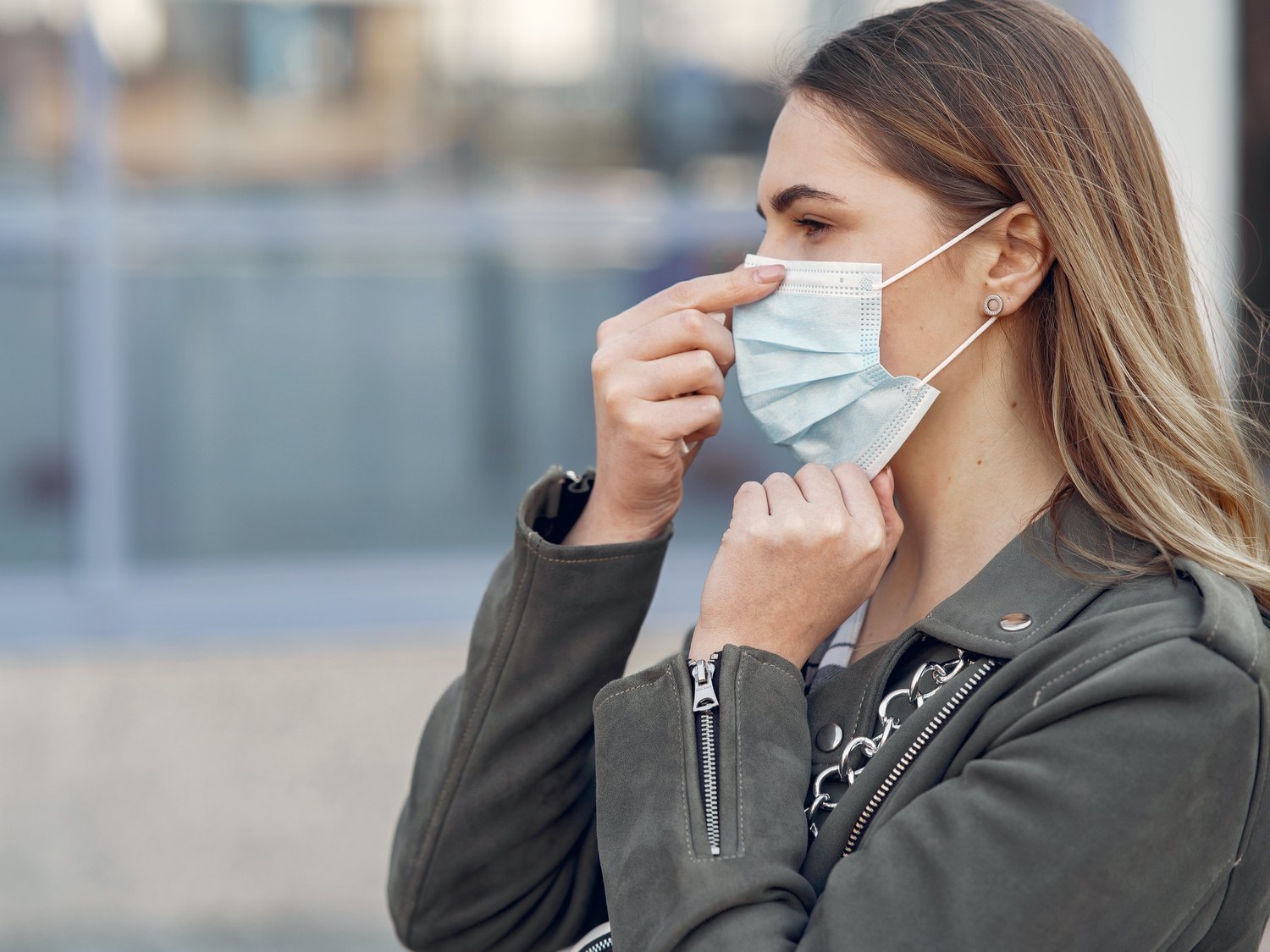 Sanidad retira de la venta este spray nasal que prometía frenar el coronavirus