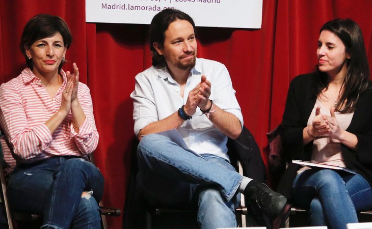 Yolanda Díaz junto a Pablo Iglesias e Irene Montero