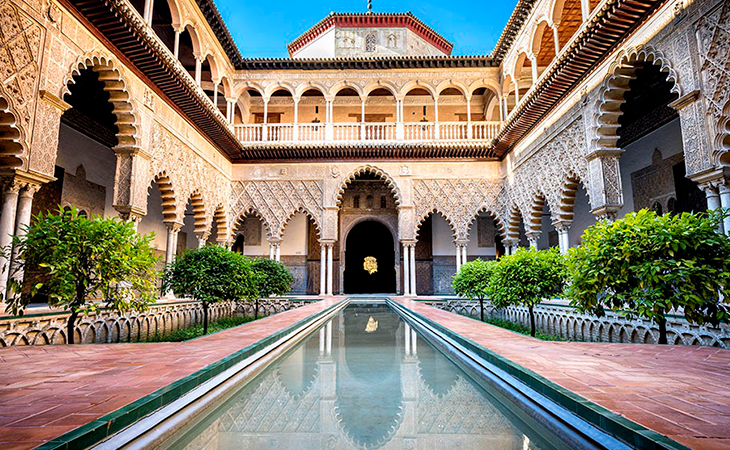 El Alcázar refleja varios movimientos artísticos