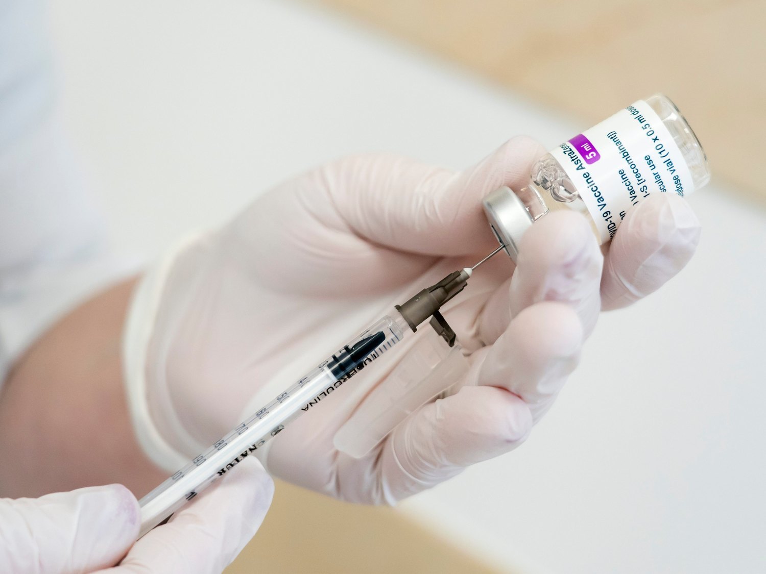 VIPIT, el raro trastorno de coagulación de la vacuna de AstraZeneca, puede tratarse