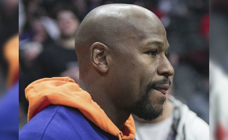 Floyd Mayweather en un evento deportivo