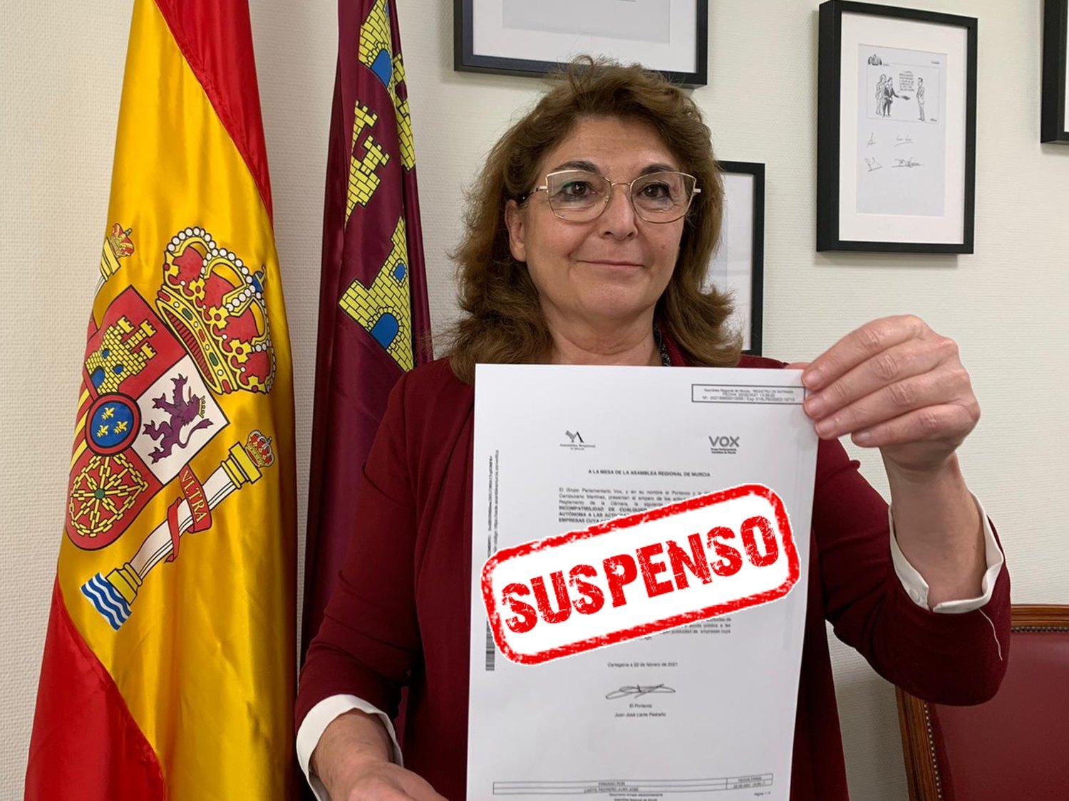 Docentes corrigen las faltas de la consejera de Educación de Murcia, de VOX: suspende