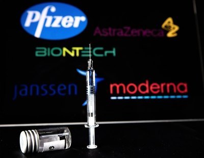 Moderna y Pfizer frente a AstraZeneca y Janssen: Diferencias de las vacunas ARNm y de adenovirus