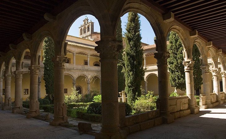 El monasterio de Yuste es altamente recomendable de visitar