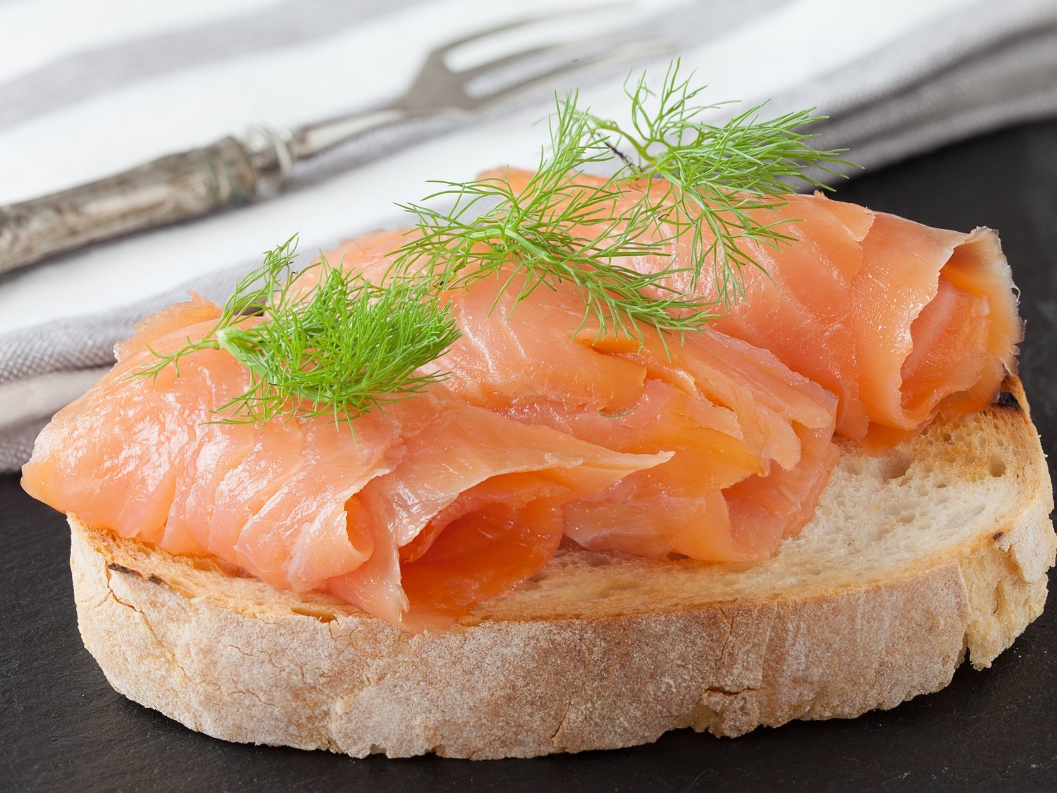 Alerta alimentaria: retiran este popular salmón ahumado del supermercado por listeria