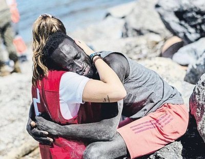 El emotivo reencuentro entre Luna y Abdou, los protagonistas del abrazo en Ceuta