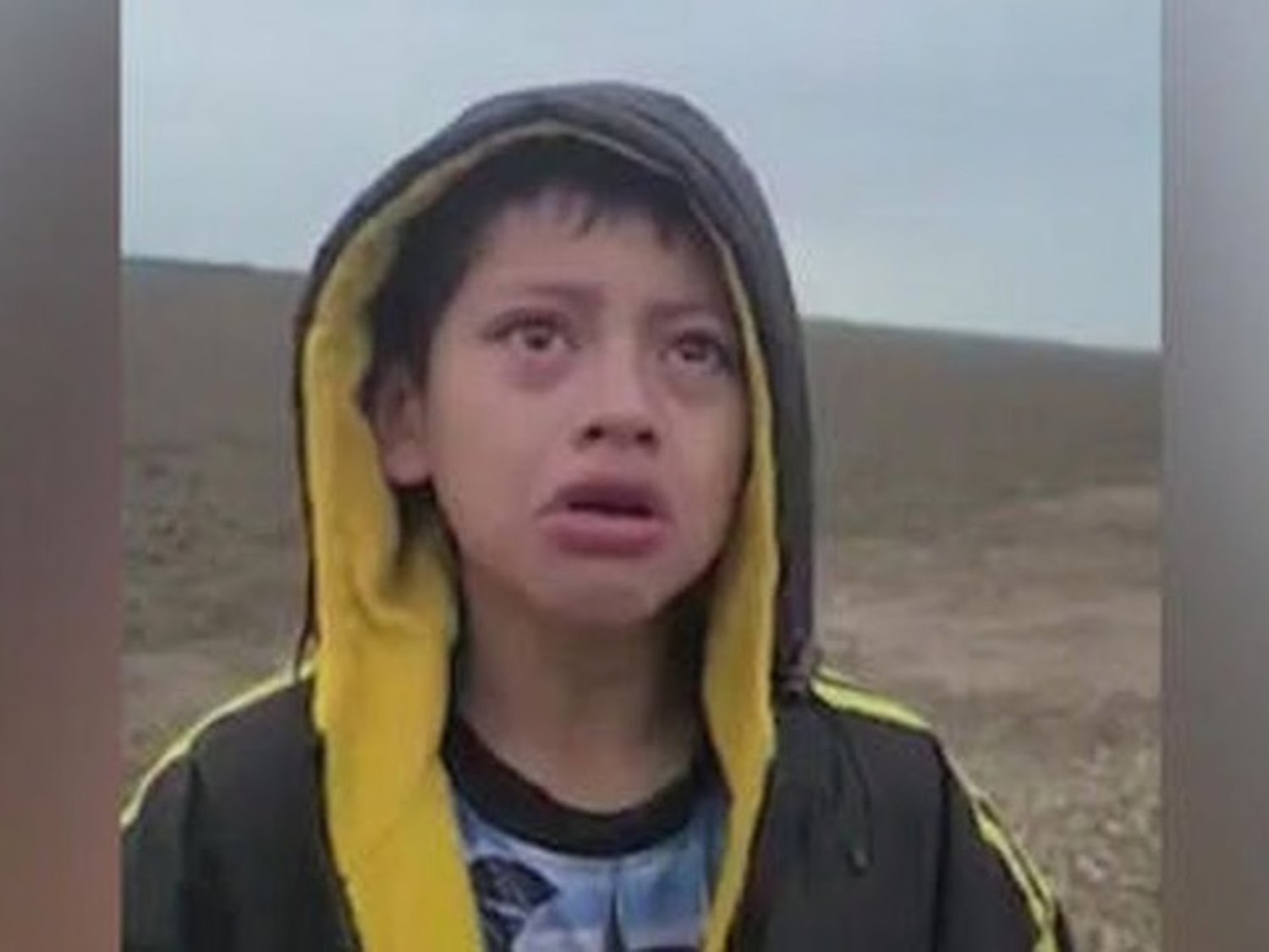 El niño abandonado en la frontera de EEUU por fin se reencuentra con su madre