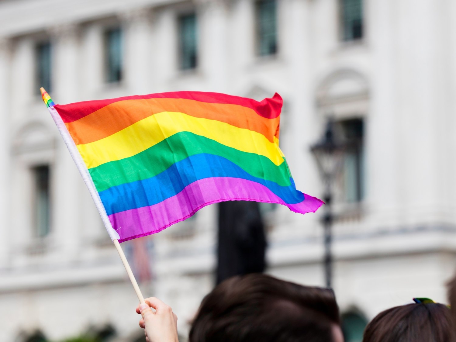 Mes del Orgullo LGTBI: ¿Por qué se celebra en junio? ¿Qué rememora? ¿Cuál fue la primera marcha?