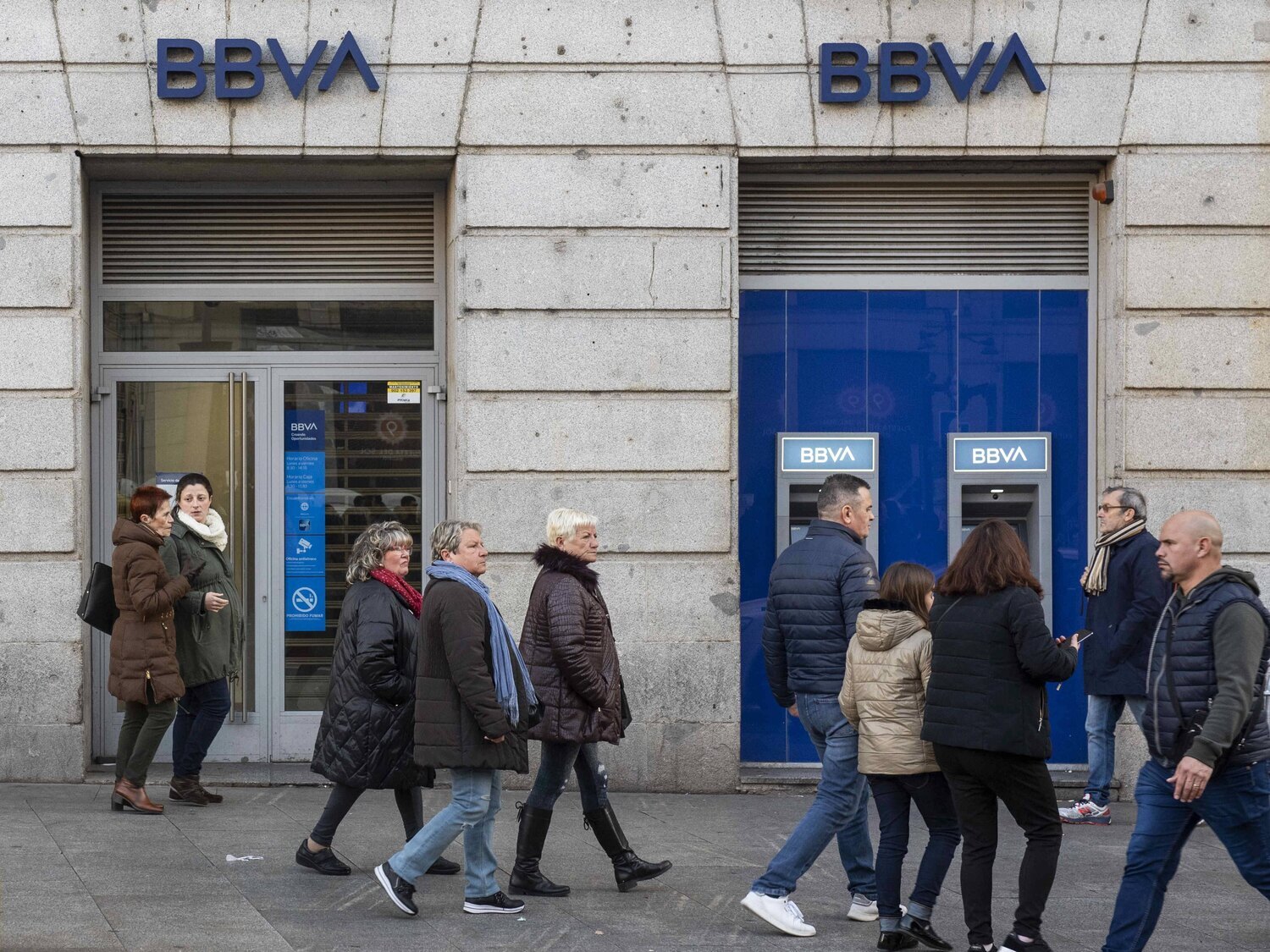 Estos son los bancos que suben las comisiones a sus clientes desde junio