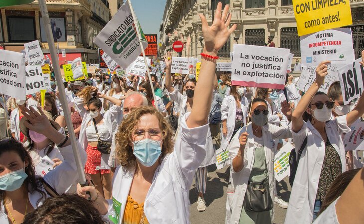 Manifestación de los MIR en contra del nuevo sistema de elección de plaza que plantea el Ministerio de Sanidad