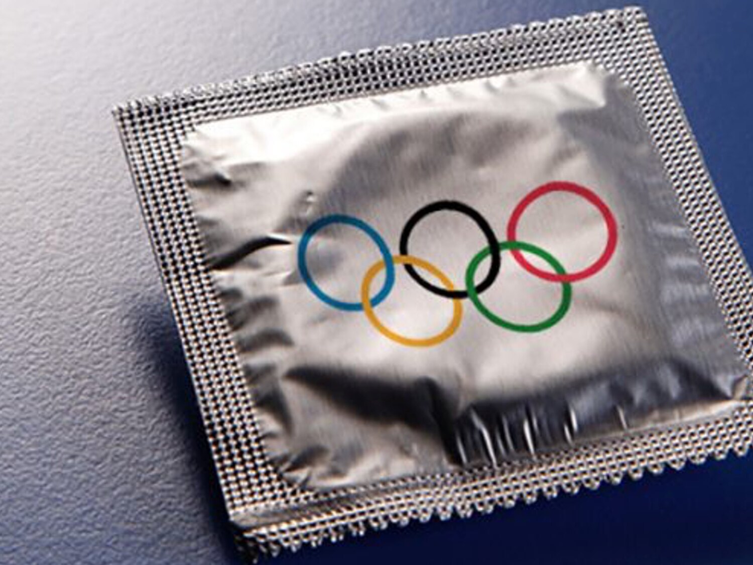 Tokio 2020 repartirá condones a los atletas pero les pedirán que no los usen durante los JJOO