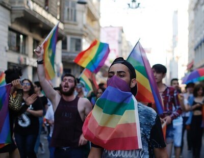 Gas lacrimógeno, balas de plástico y detenciones: Turquía reprime el Orgullo LGTBI