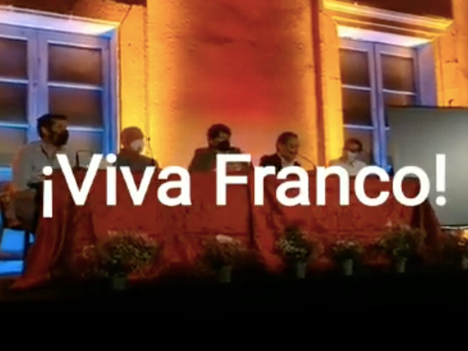 Gritan vivas a Franco en Arenas De San Pedro (Ávila) con la complicidad del alcalde del PP