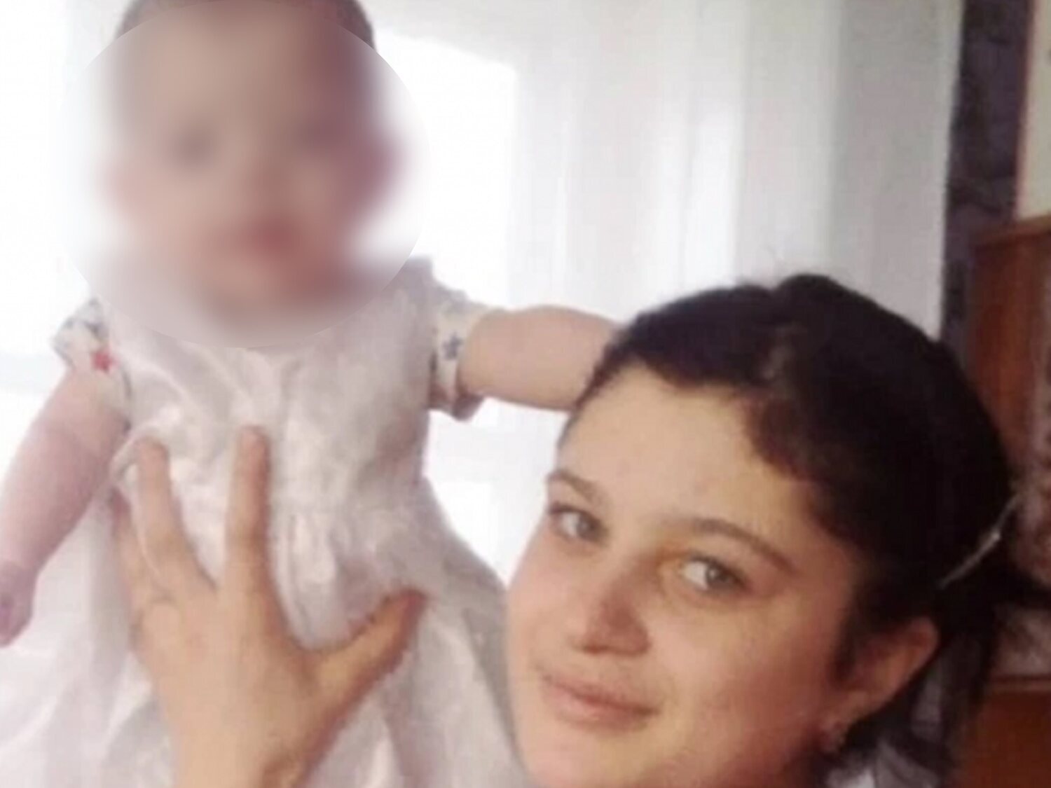 Muere un bebé ucraniano tratado por un curandero tras caer en una olla hirviendo