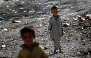 Bacha bazi: la cruel práctica pedófila en Afganistán disfrazada de "tradición"