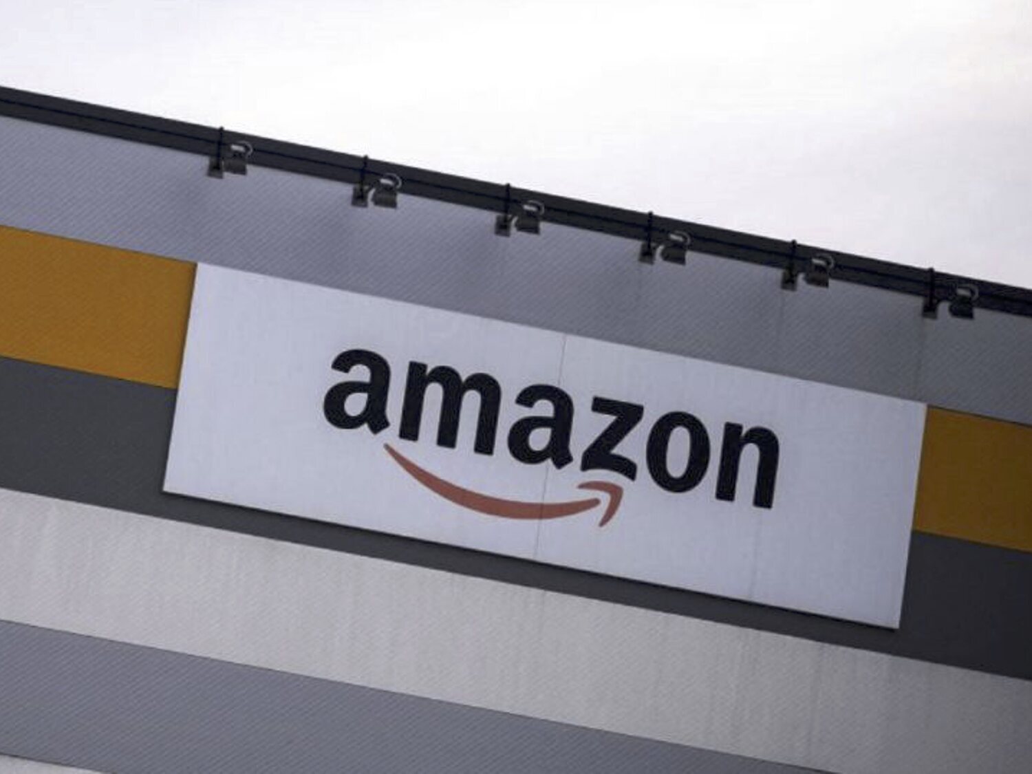 Amazon se prepara para abrir centros comerciales físicos para impulsar su venta en tienda: así serán