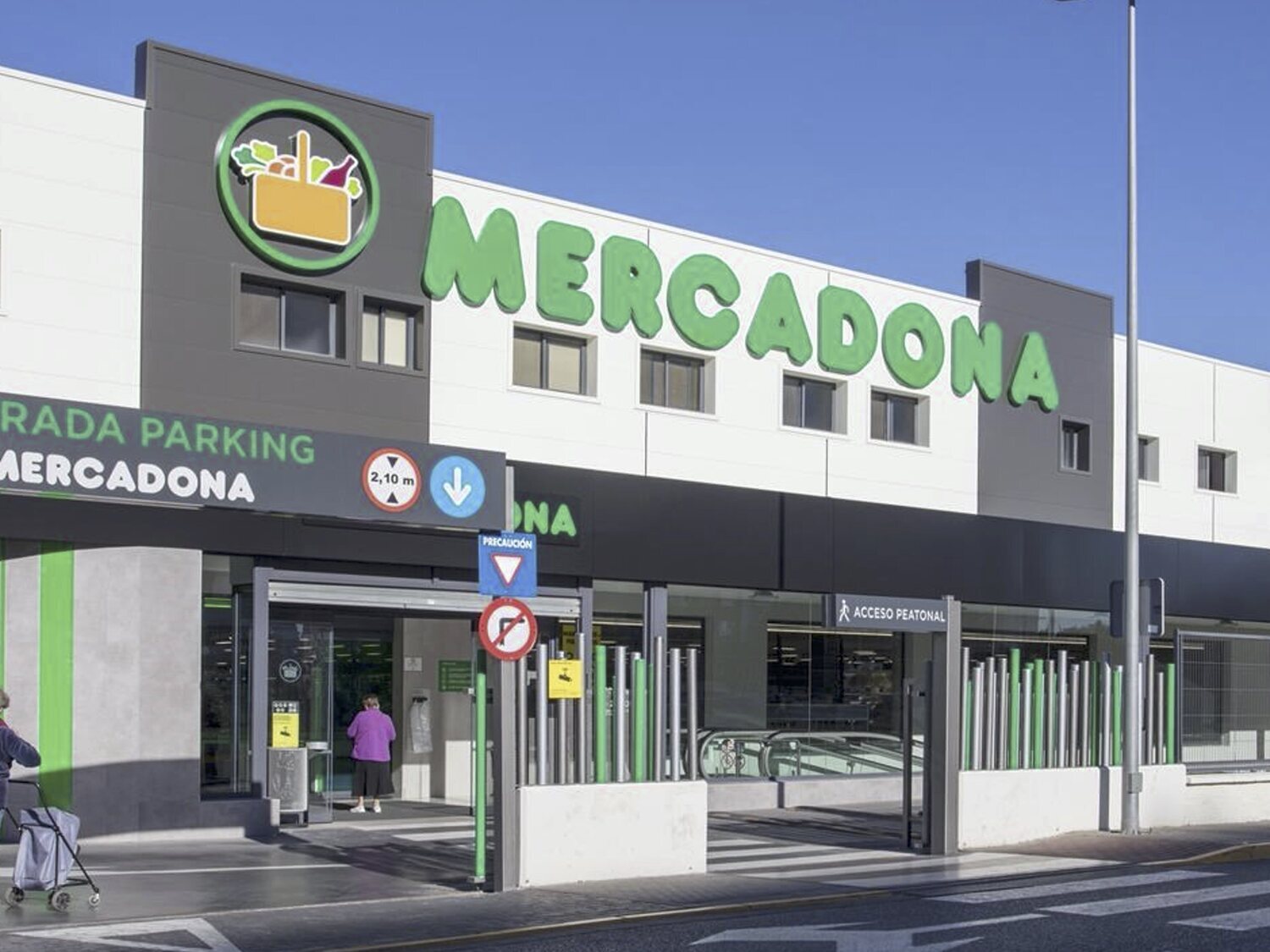 Mercadona retira estas populares bebidas de sus supermercados y los clientes exigen su vuelta en las redes