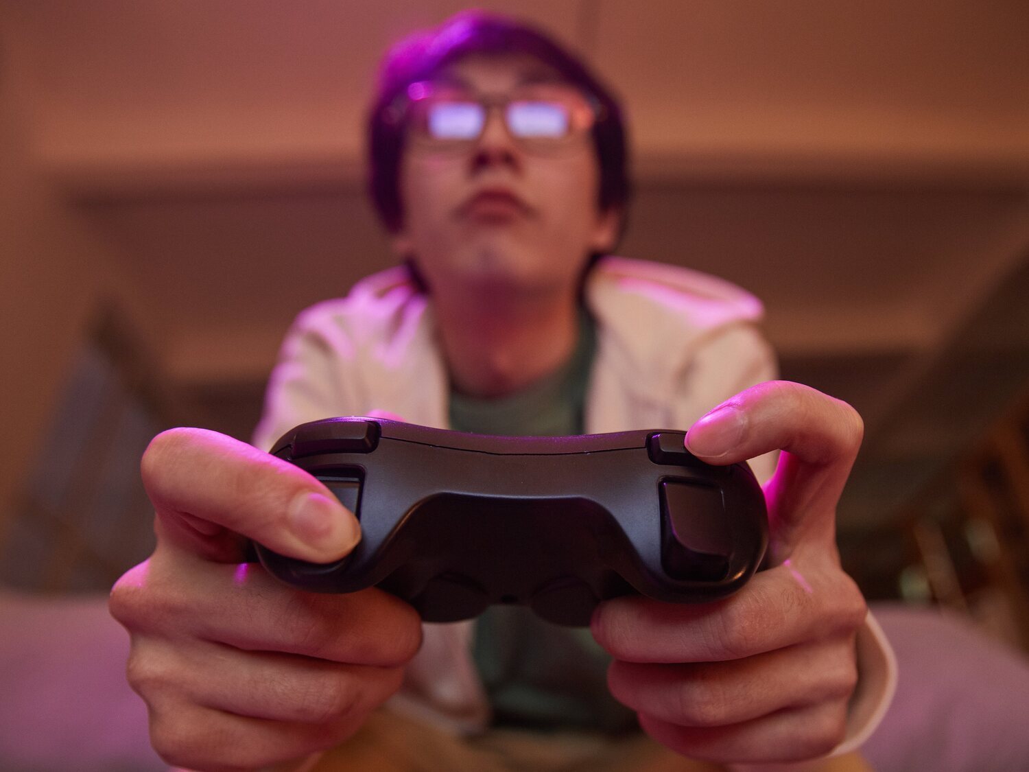 China prohíbe a los menores jugar más de 3 horas semanales a videojuegos online