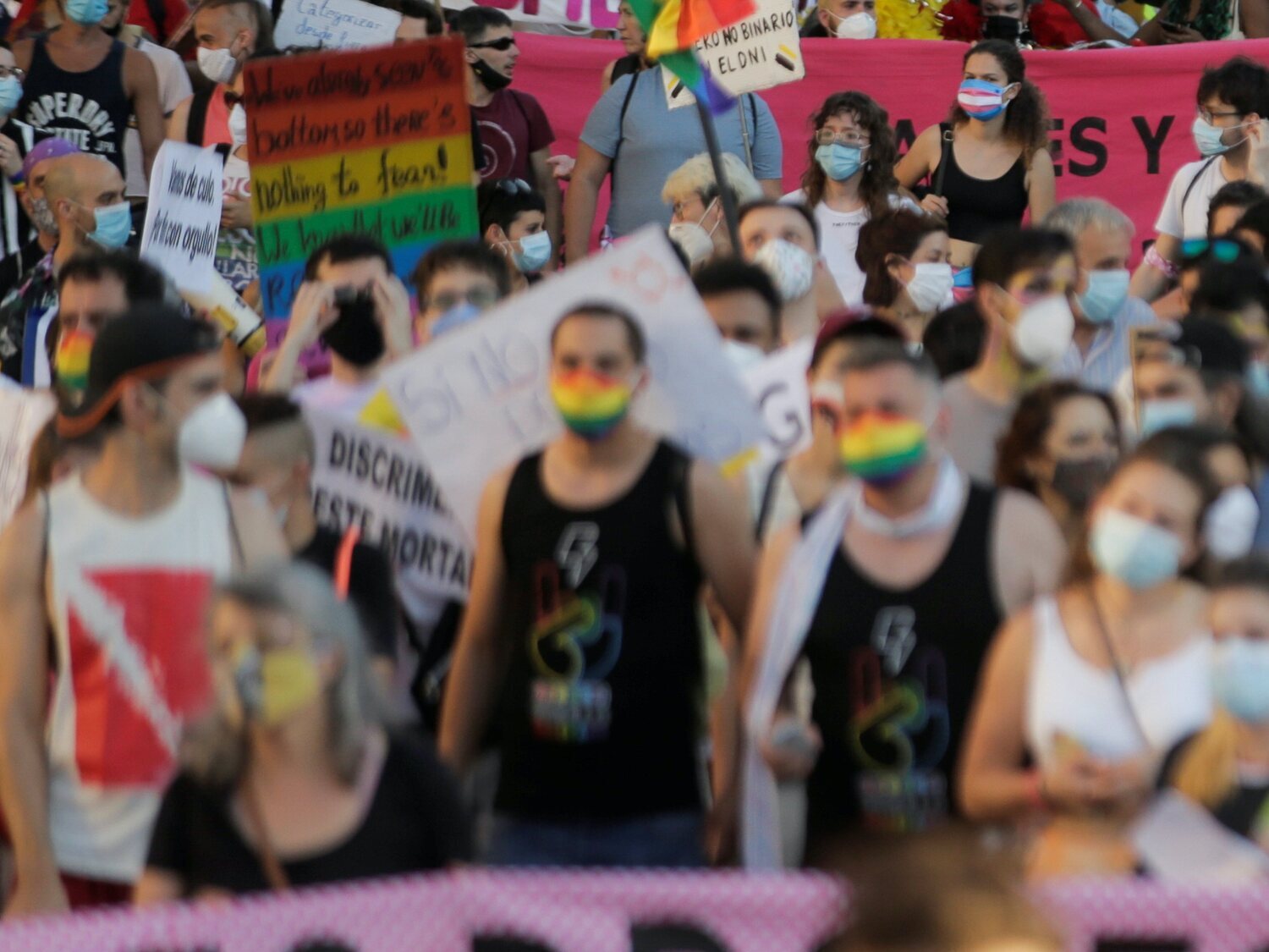 Un juez abre diligencias contra el joven que denunció una falsa agresión homófoba en Malasaña