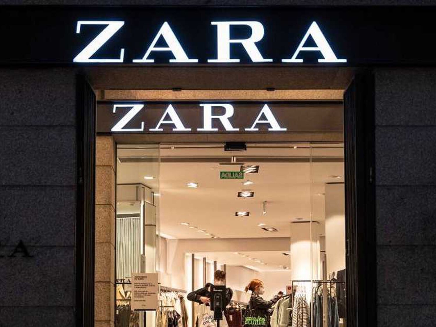 La dueña de Zara cierra todas las tiendas de esta popular marca y prevé un giro en su estrategia