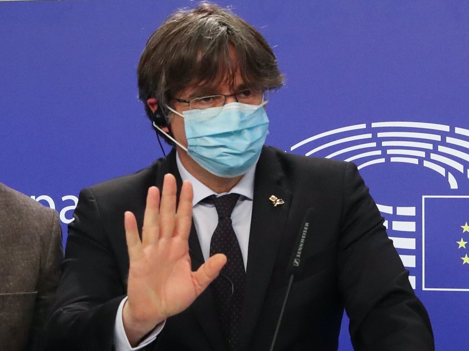 El juzgado de Cerdeña ordena la libertad de Puigdemont sin medidas cautelares, pero le prohíbe abandonar la isla