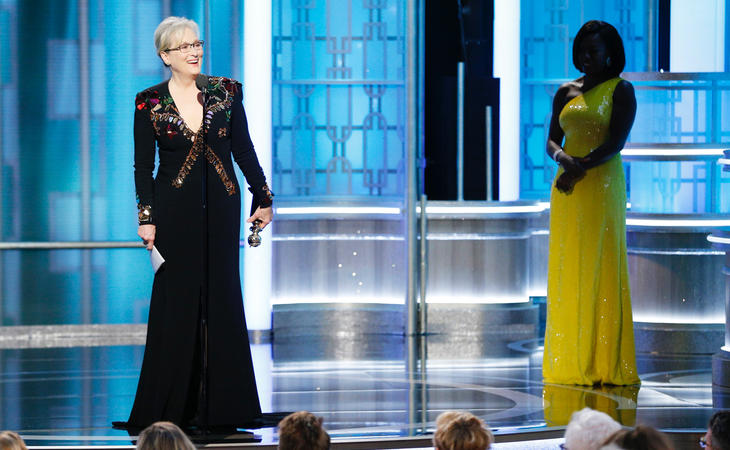 Viola Davis entregó el premio a Meryl Streep