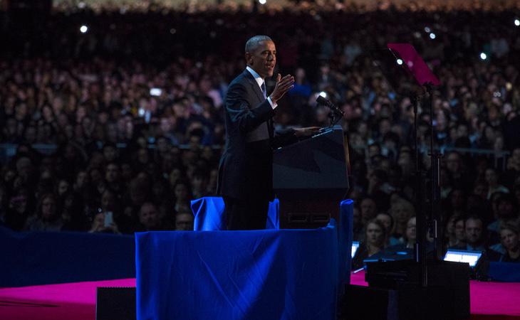 Obama acompañado de su gran público