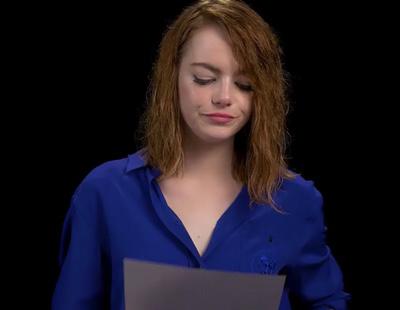 Emma Stone y 20 actores más reciben a Trump cantando 'I will survive'