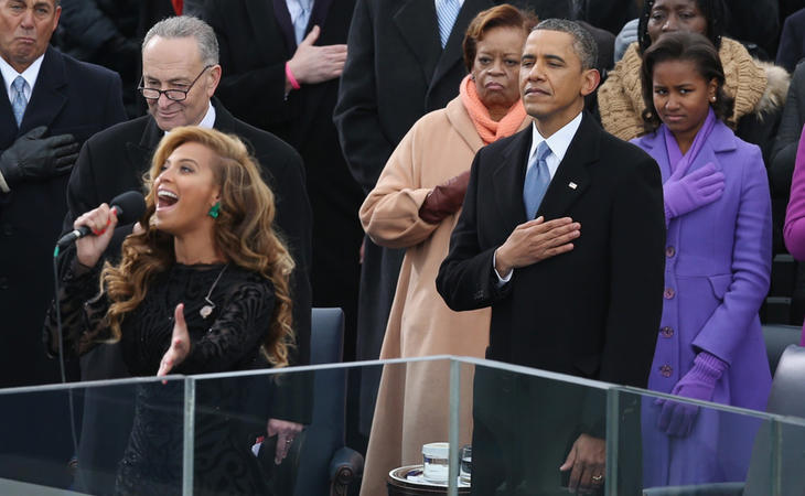 Beyoncé canta el himno de EEUU en el Inauguration Day de Barack Obama en 2009