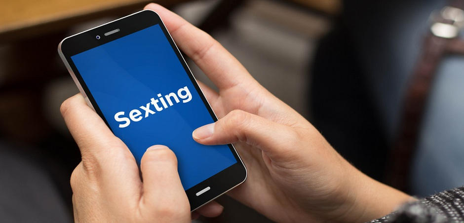 Debemos aprender a respetar el sexting y la intimidad