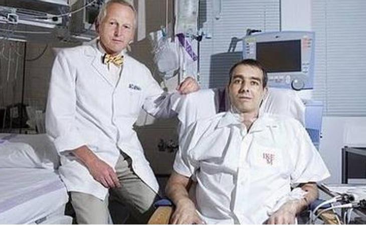 Jakub Halik vio sustituido su corazón por una válvula artificial