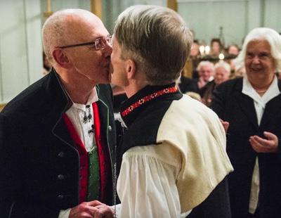 Las personas del mismo sexo ya pueden casarse por la Iglesia en Noruega