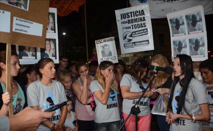 El pueblo en el que vive el padre de Romina se movilizó contra la lacra del abuso infantil