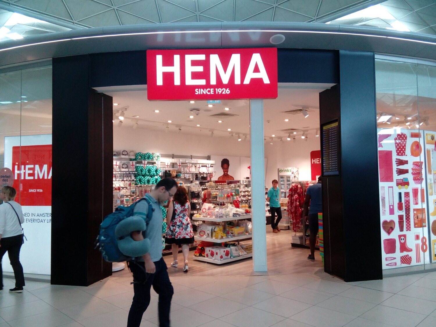 Hema anuncia el cierre de todas sus tiendas en España y abandona el país siete años después de su entrada